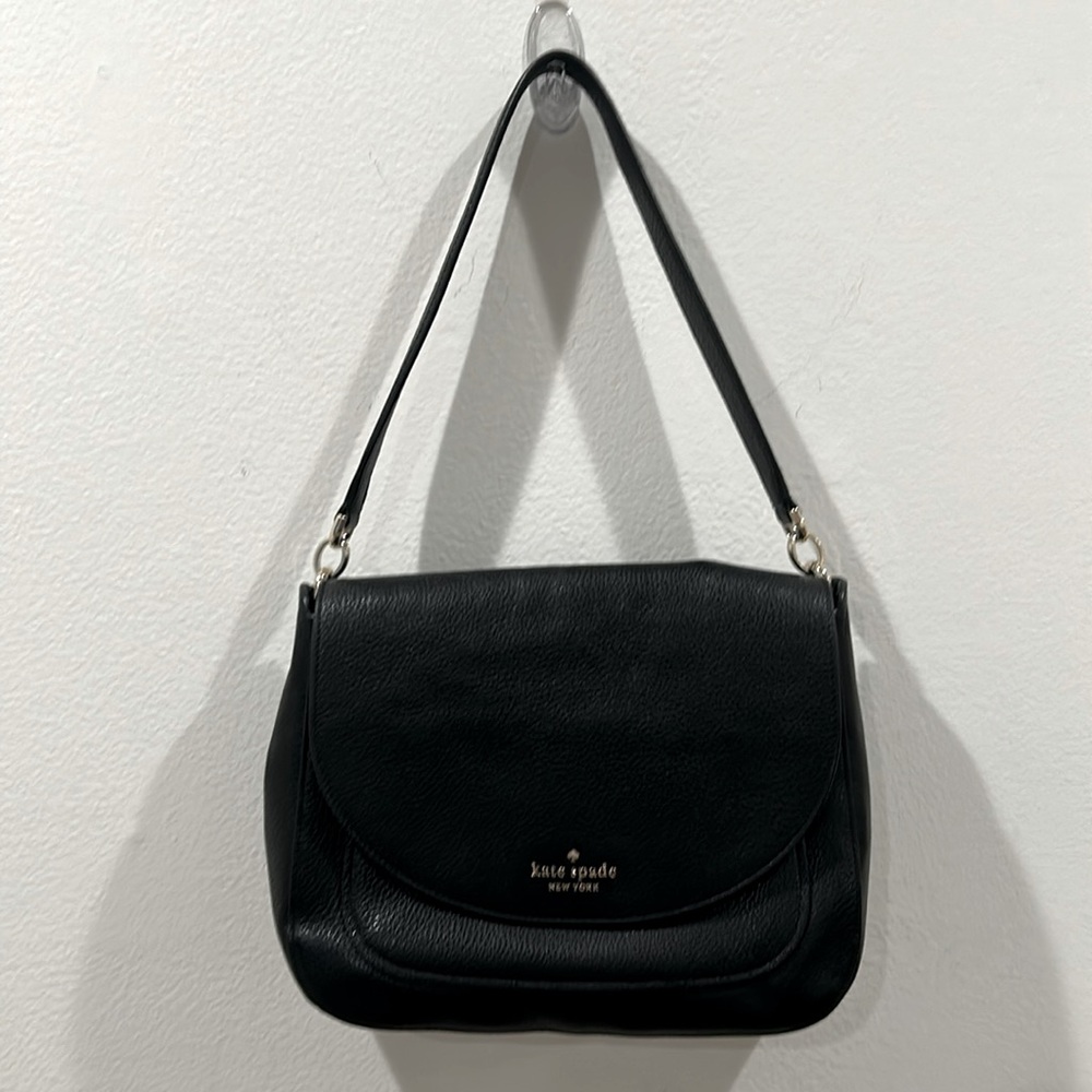 Kate Spade New York Black leather handbag (Very lightly used)